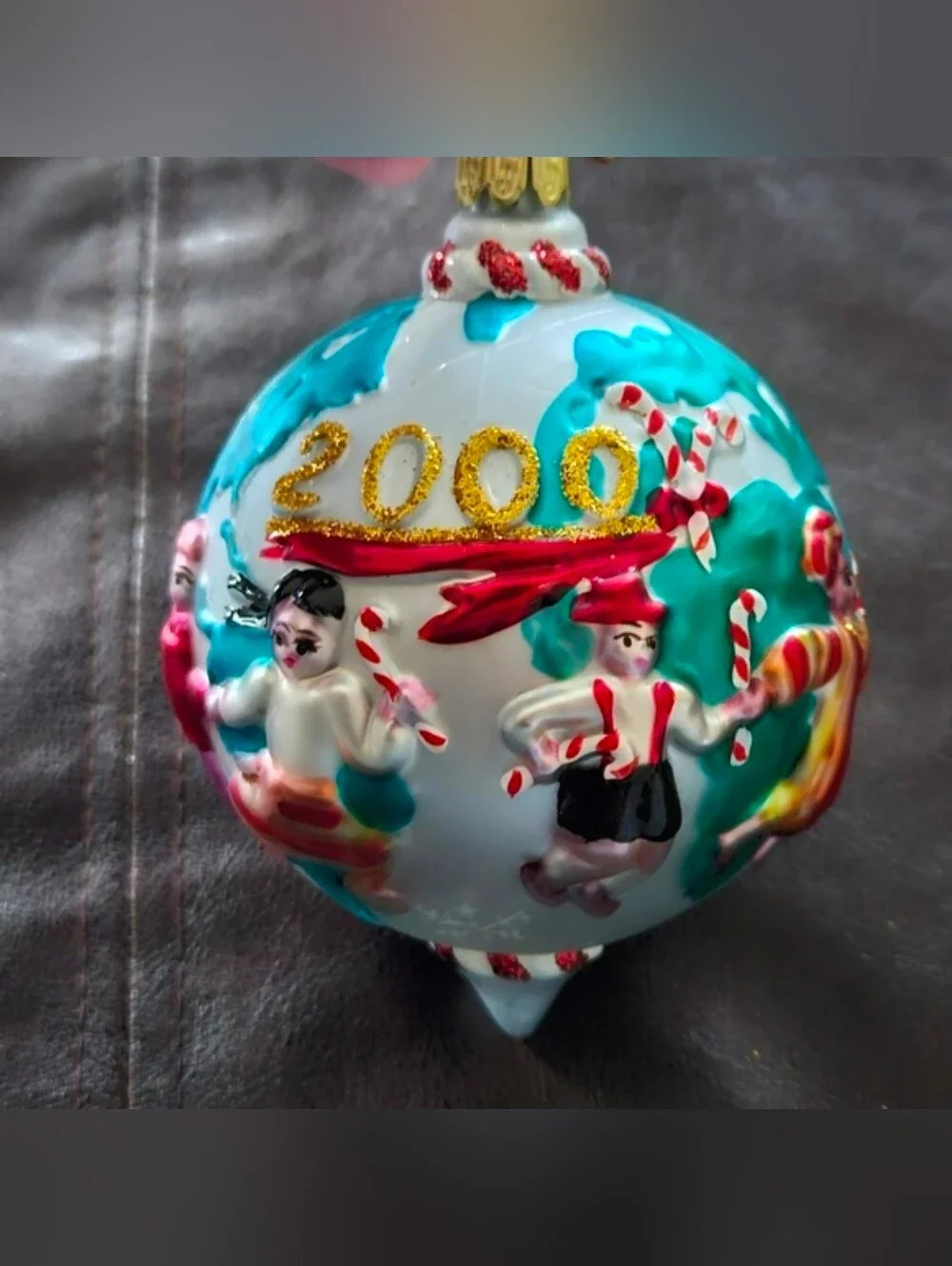 VINTAGE Y2K Glass Ornament 6